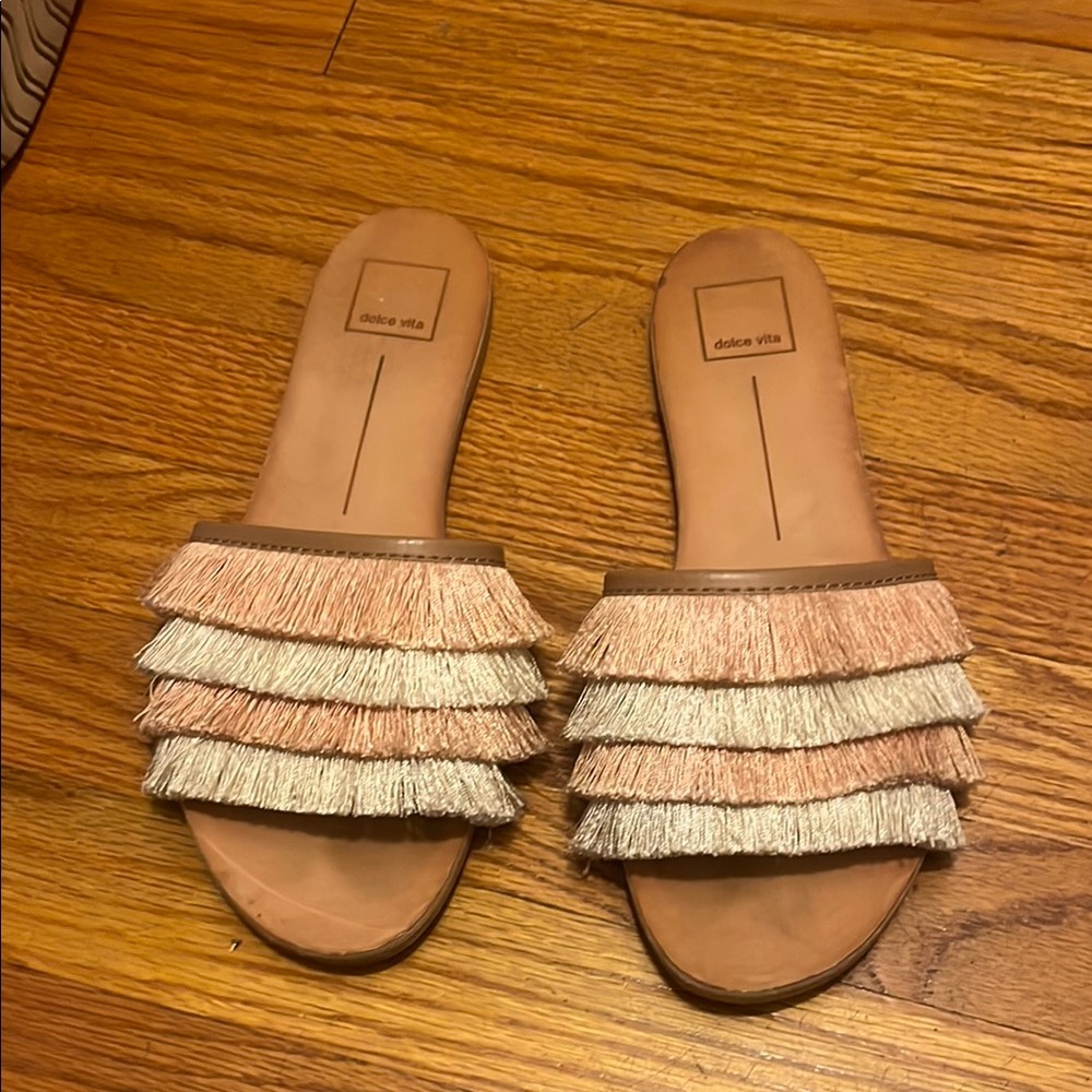Dolce Vita Women's Tan and Cream Fringe Slide Sandals